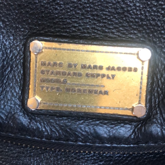 FINAL SALE Marc By Marc Jacobs Black Crossbody - Picture 3 of 8